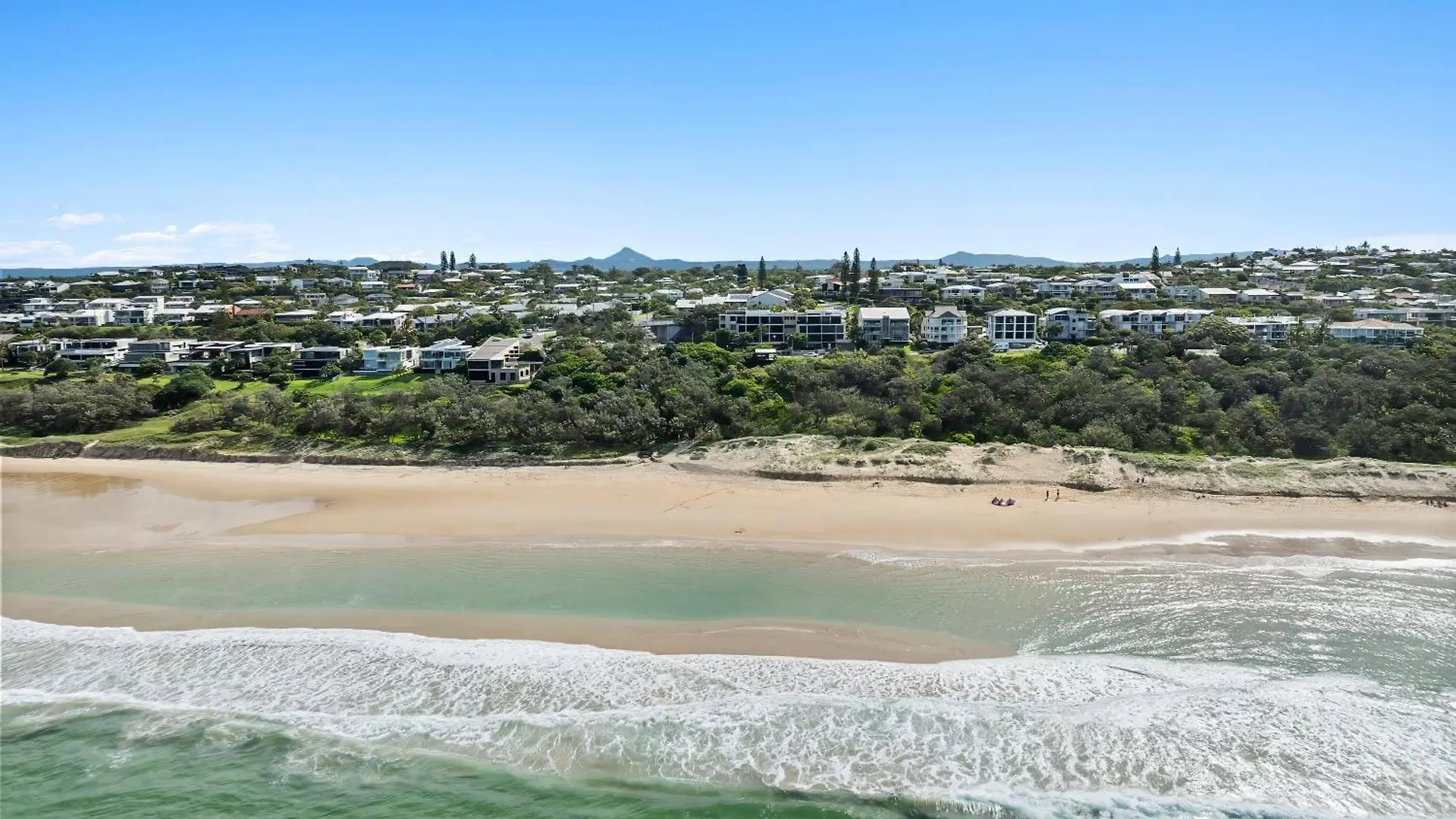 Beach Chalet 7 - Coastal Bliss At Sunrise Beach Apartment